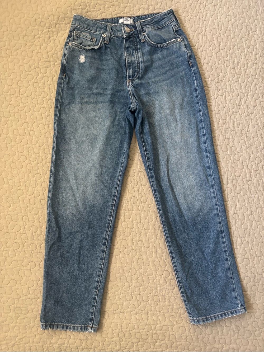 Forever 21 Men's Washed Blue Relaxed Jeans